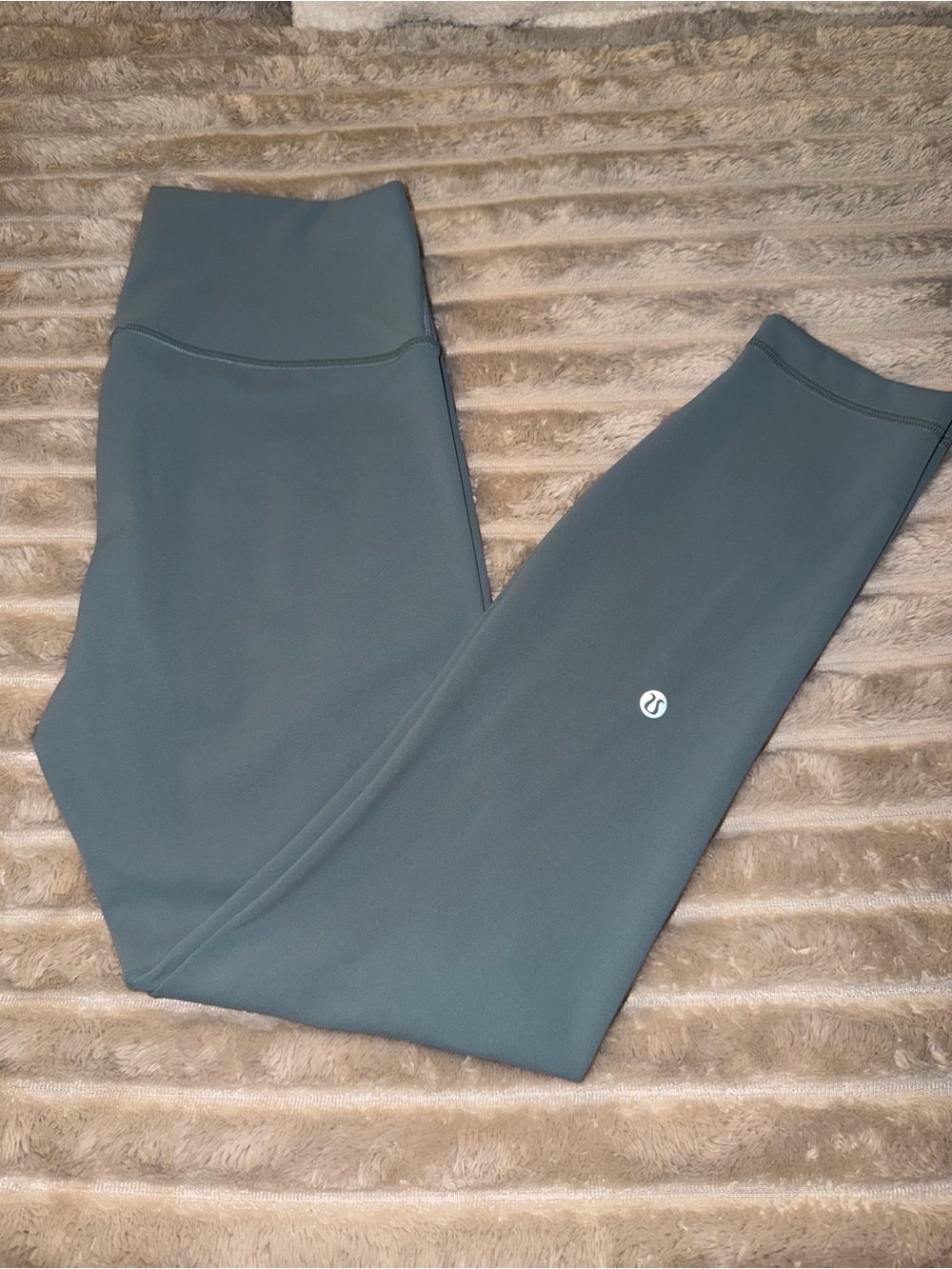 Lululemon High-Rise Align Leggings in Cru Blue color size 8